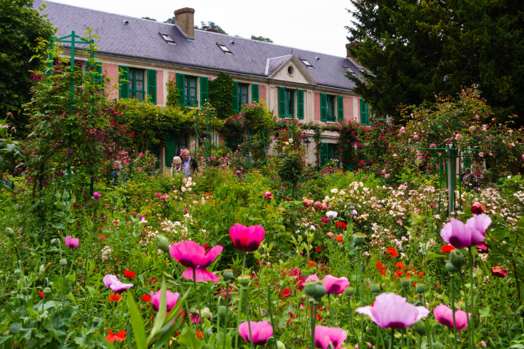 Giverny,,France,-,June,18,,2016:,Claude,Monet,House,With